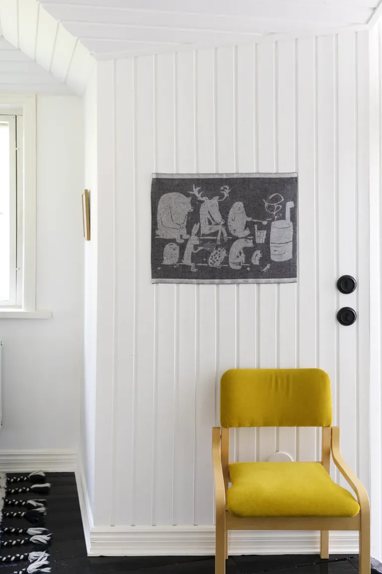 ELÄINTEN SAUNA pefletti, valko-musta 46 x 60 cm