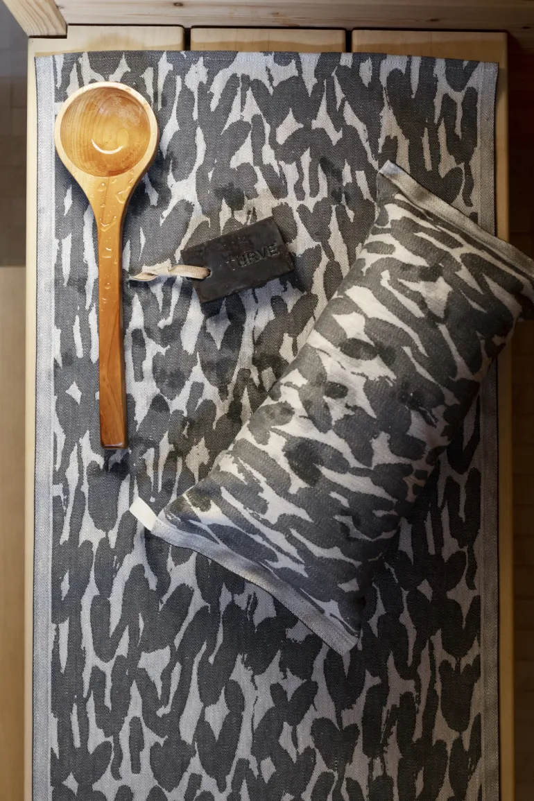 JÄKÄLÄ laudeliina