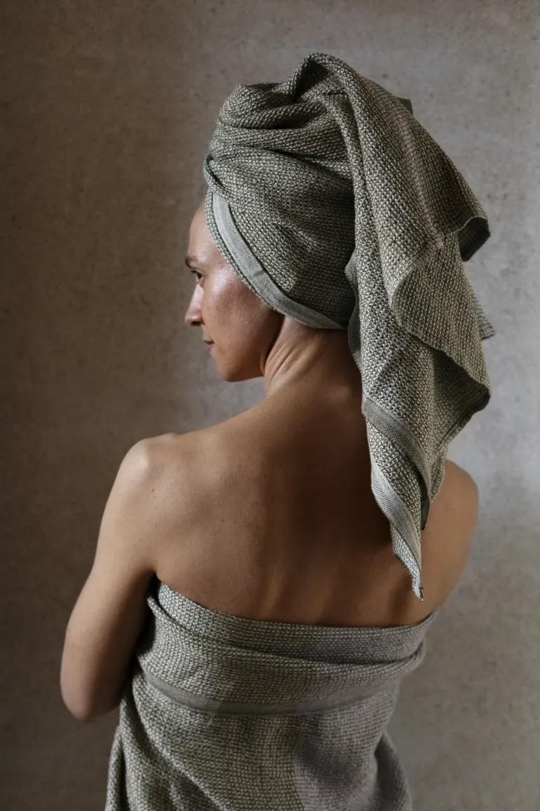 TERVA kylpypyyhe, musta-pellava 65 x 130 cm
